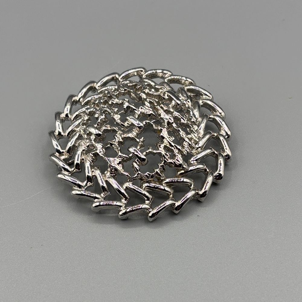 Roget SilverToned Modernist Brooch JP347